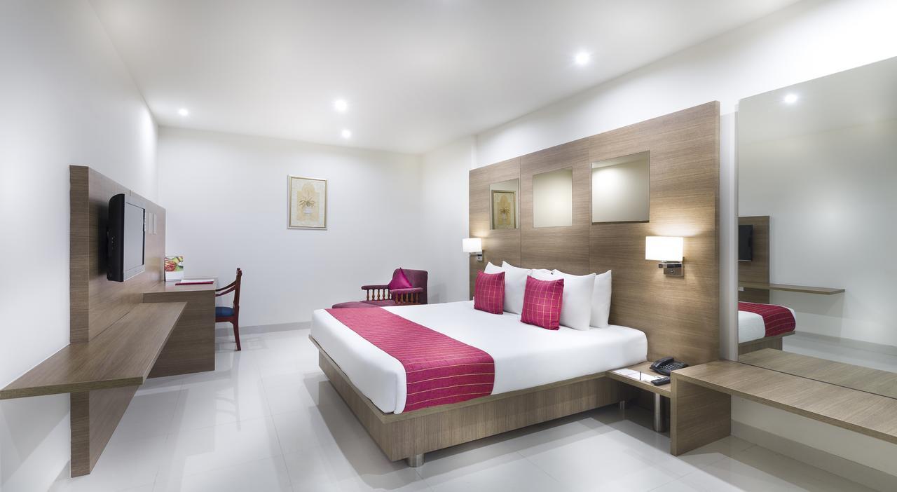 Regency Tiruttani By Grt Hotels Thiruttani Exterior photo