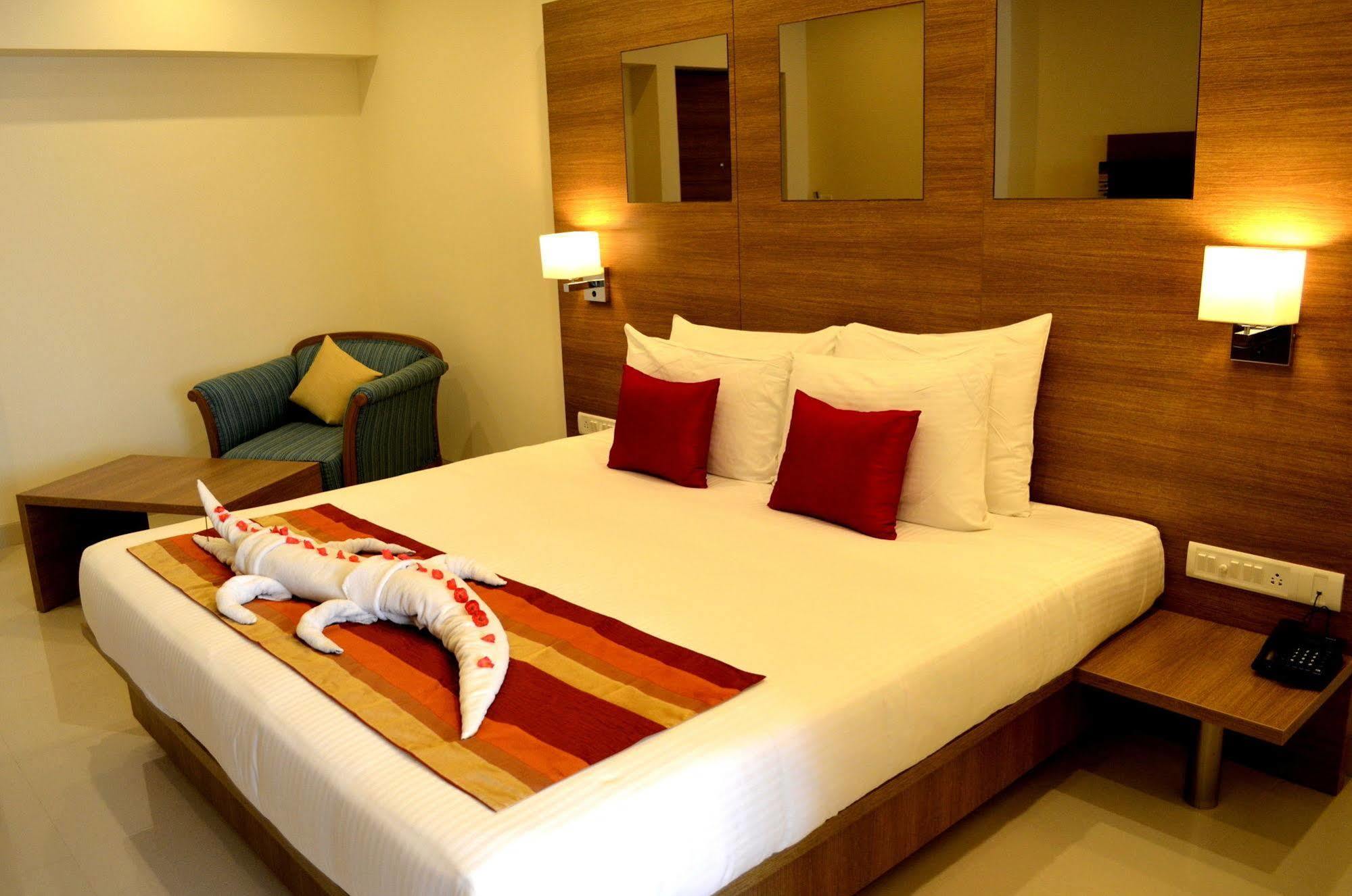 Regency Tiruttani By Grt Hotels Thiruttani Exterior photo
